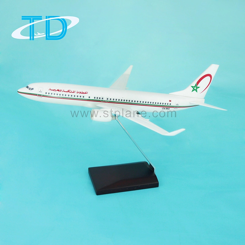 Schuppen-1:200 19.7cm Royal Air Maroc-B737-800 klassische Tischplattenfertigkeiten