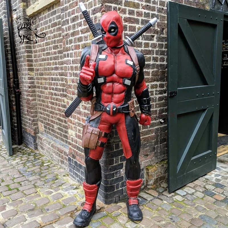 La taille de la vie de la résine célèbre film Marvel Figurine Deadpool statues en fibre de verre sculpture Décoration d'accueil