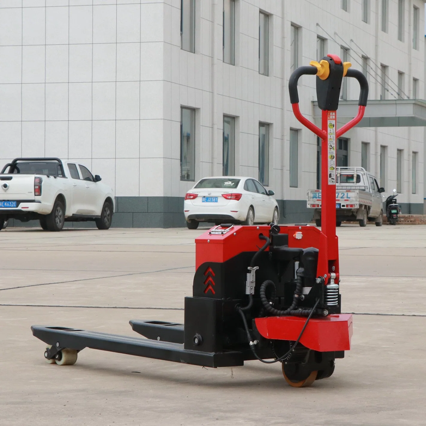 Compact Electric Power Hydraulic Mini Pallet Truck with Integrated Forklift Charger