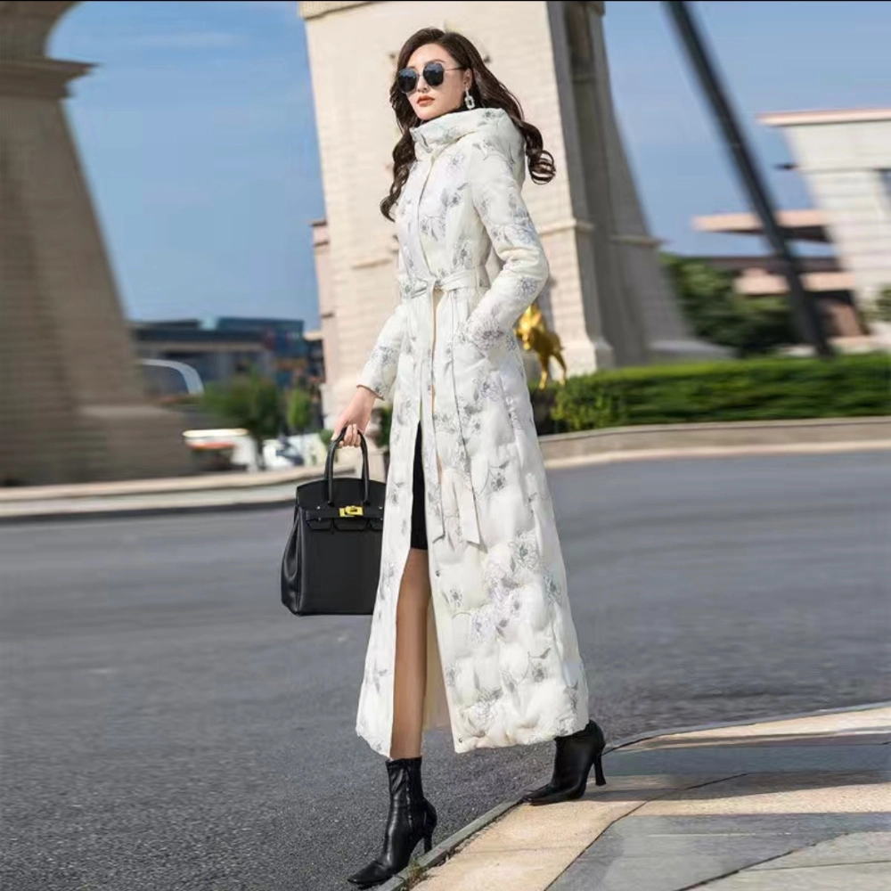 Fashionable Ladies' Warm Winter Parka Coats