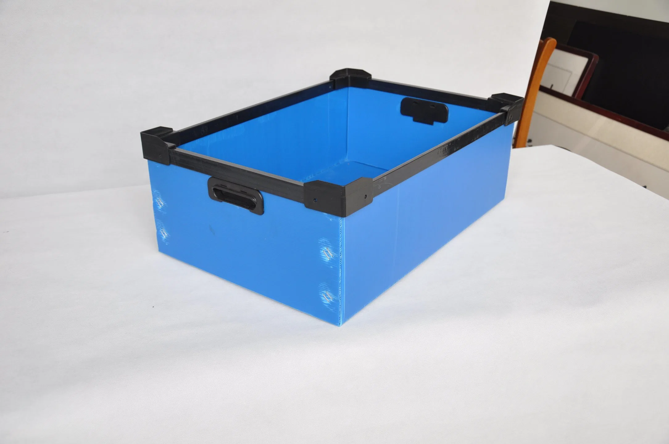 Anti-Static Corrugated Plastic Storage Bins with Partitions for Electronics Packaging