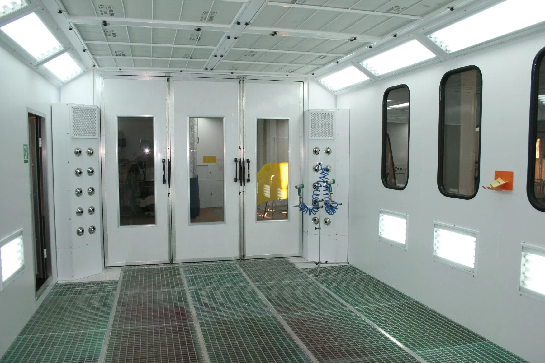 Automotive Preparation Station Downdraft Spray Booth mit Anti-Explosive