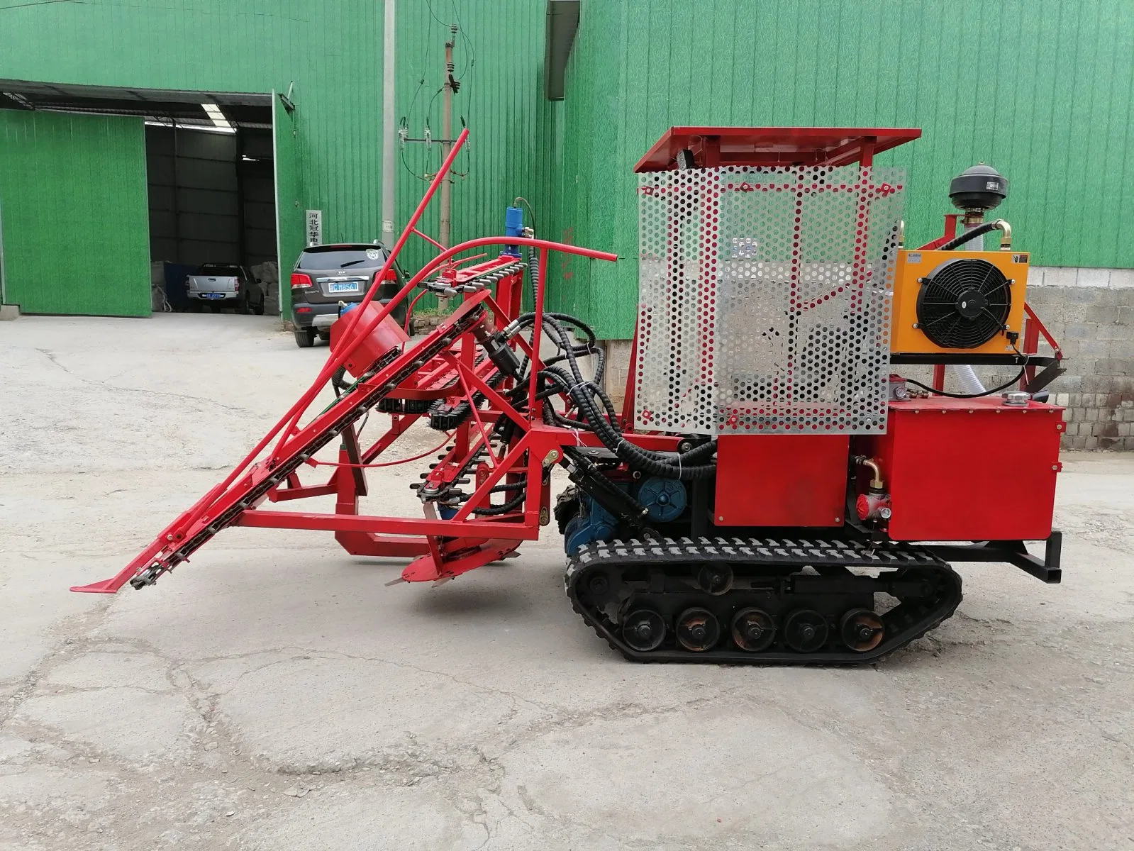 Cane Stalk Harvester Combine Harvester for Cane Stalk Harvesting Machine for Cane Stalk