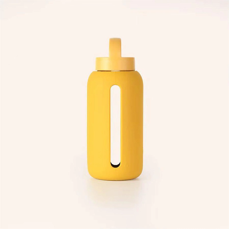 Moderne einfache Mode Wasserflasche wiederverwendbar Weithalsöffnung mit Strohzeit Marker Motivational Wasserflasche mit Silikon-Hülle für Gym, Sport, Workout, täglich