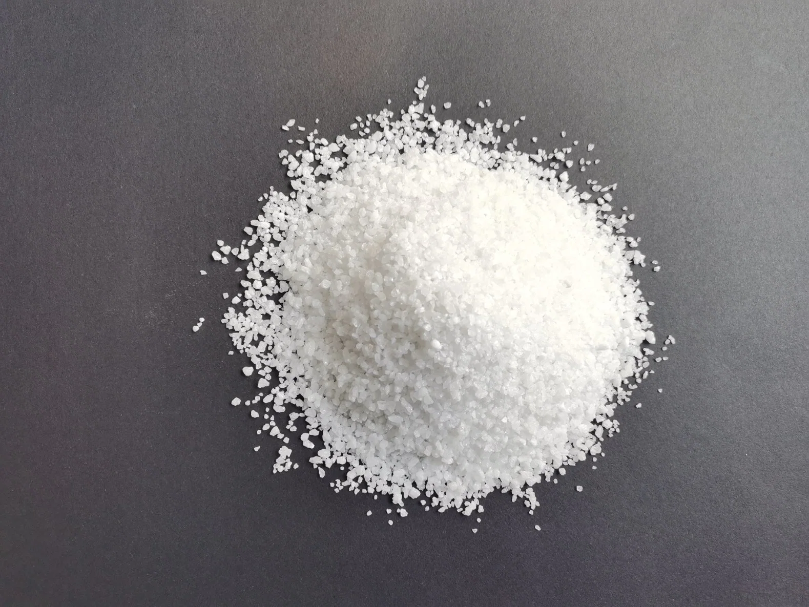 Ceramic Raw Materials High Bulk Density Good Performance Wfa White Corundum Segmented Sand