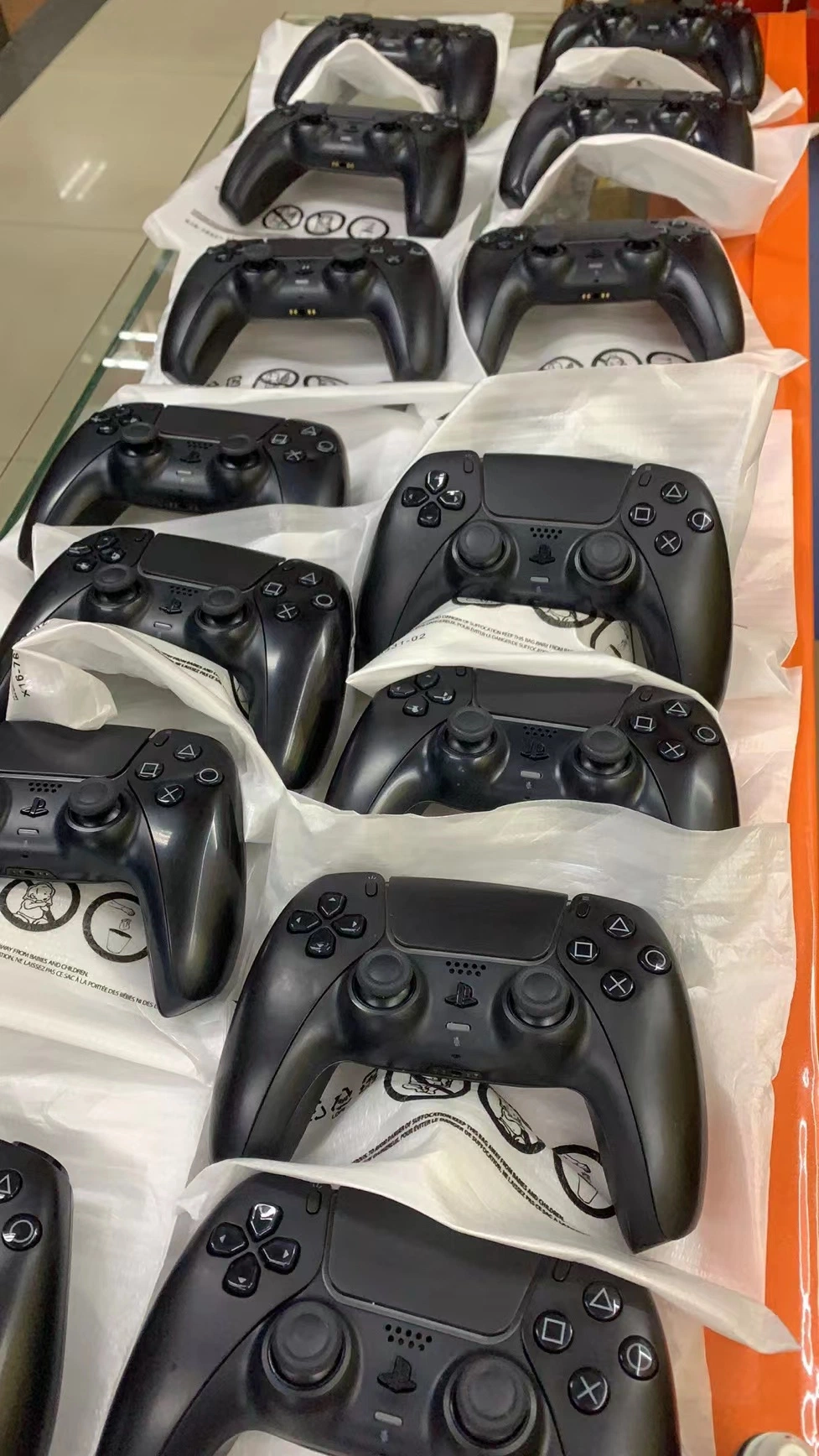 2023 Nueva llegada PS5 Accesorios de la consola de casa PS5 Gamepad Wireless Controlador para Sony PS5