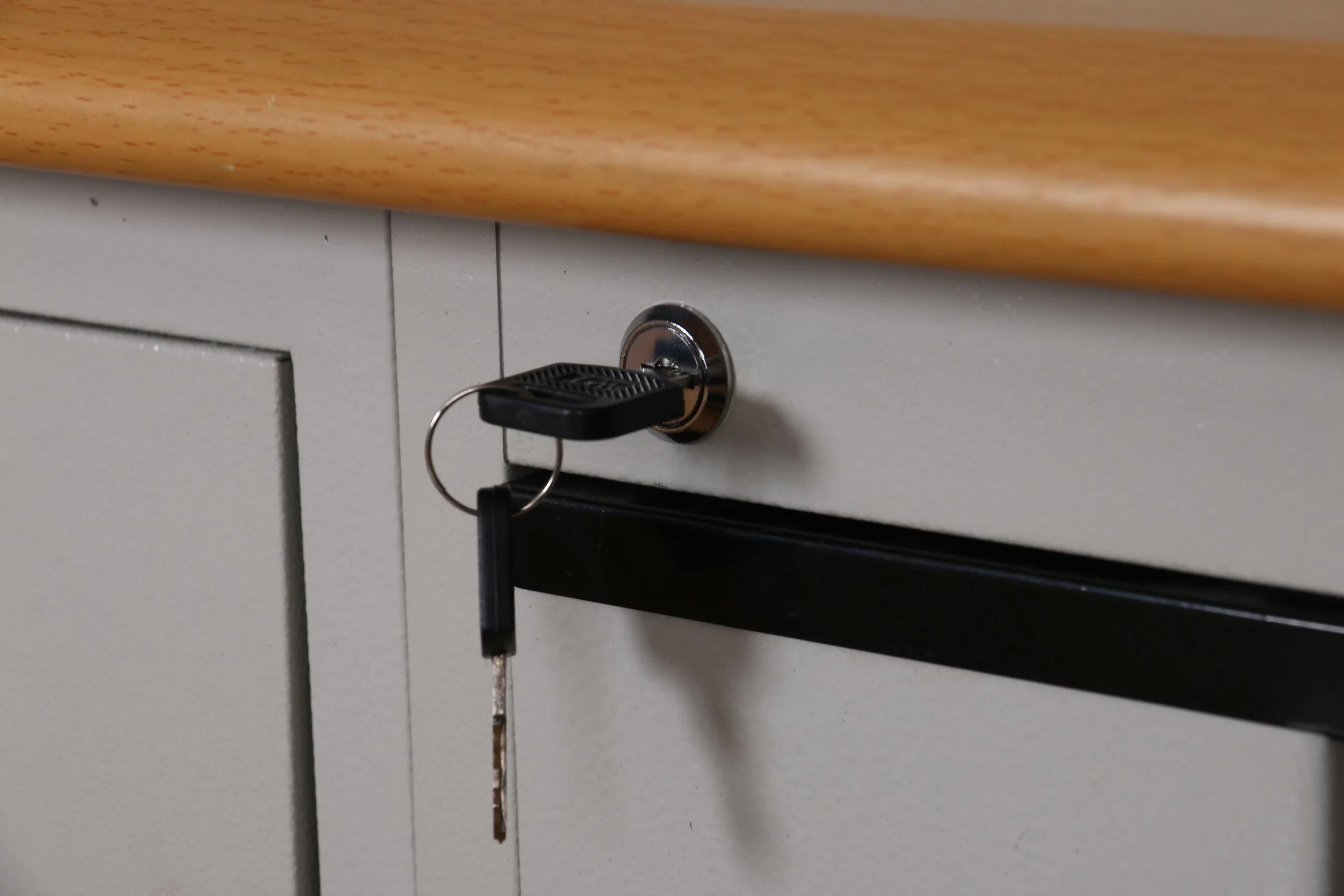 Knocked Down Metal Frame Office Computer Table with Drawers