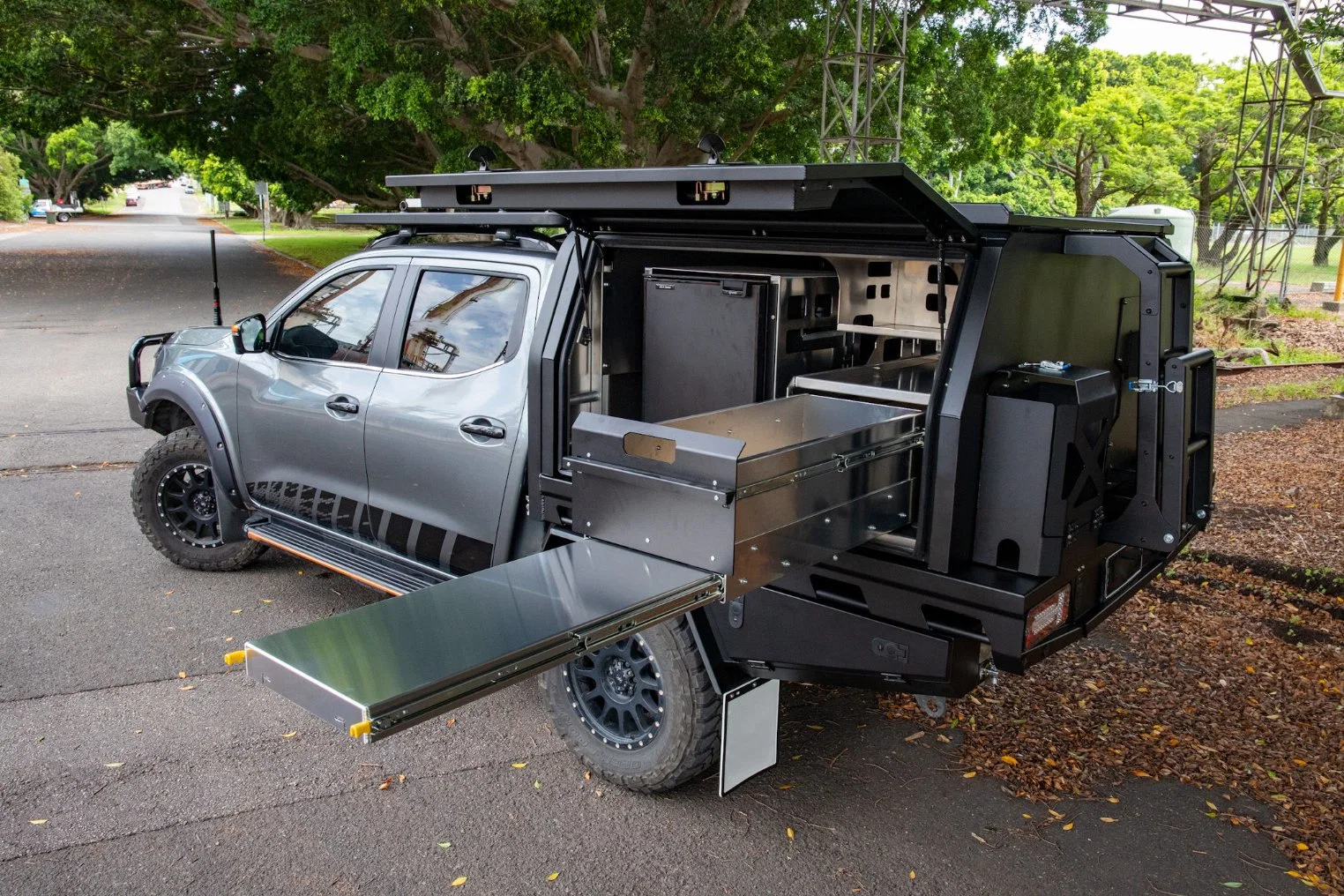 Produits professionnels double cabine Camion de longue durée de vie des parties du corps aluminium Ute bac du chariot d'auvent