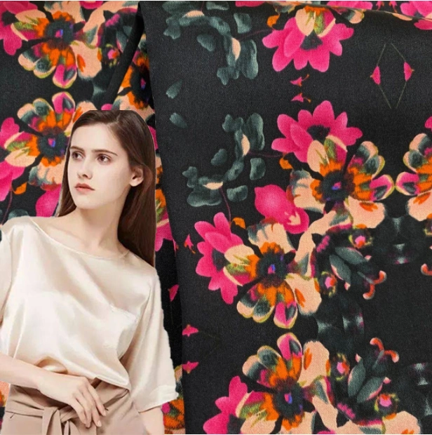 China fábrica de seda Tecido acetinado fosco acetinado para esticar impresso Tingidos de cor suave Datin imitações de seda para vestir pano tecido dormir