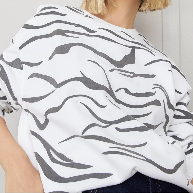 Sudaderas de suéter personalizadas de moda con estampado de zebra Puff para mujer