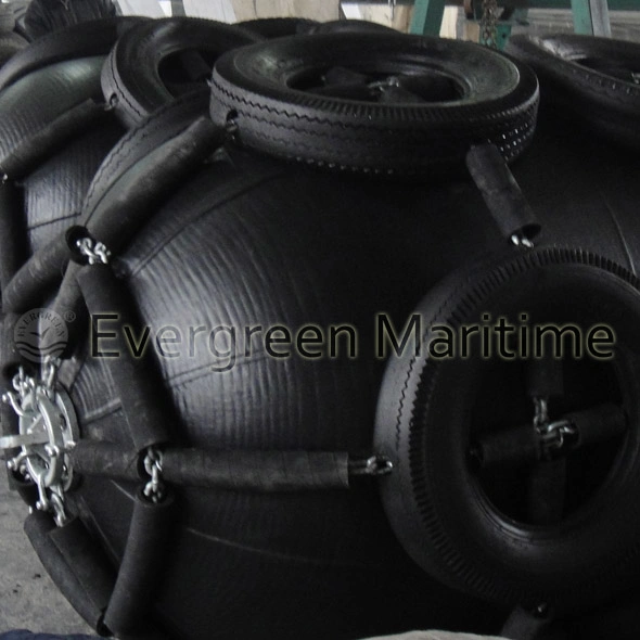 Pneumatic Rubber Fenders with Chains and Tires Cage for Boat Protection