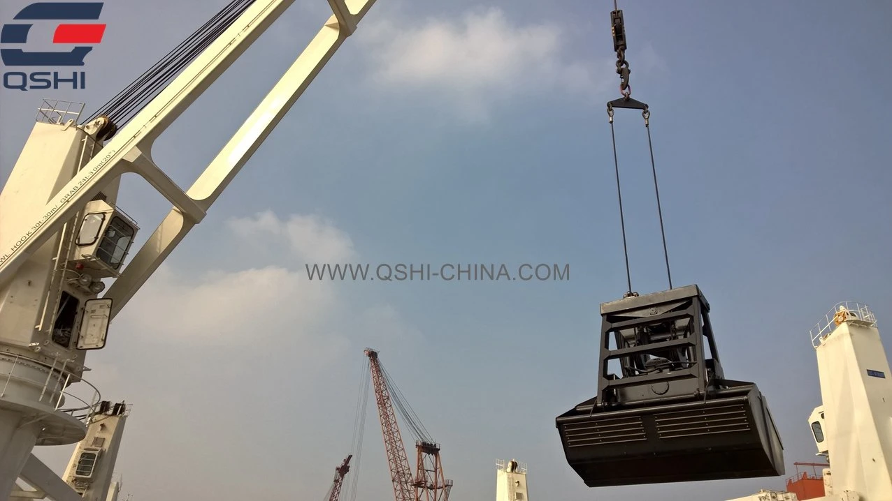 12cbm Remote Control Hydraulic Used on Ship's Crane for Bulk Cargo