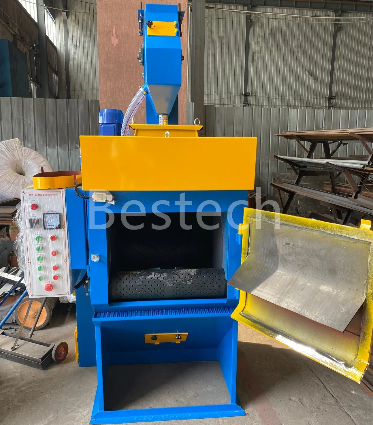 Q324 Type Small Tumble Belt Shot Blasting Machine Crawler Blast Abrator Price