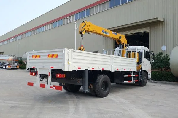 Dongfeng Kr Cummins Engine 6ton Boom Truck for Sales