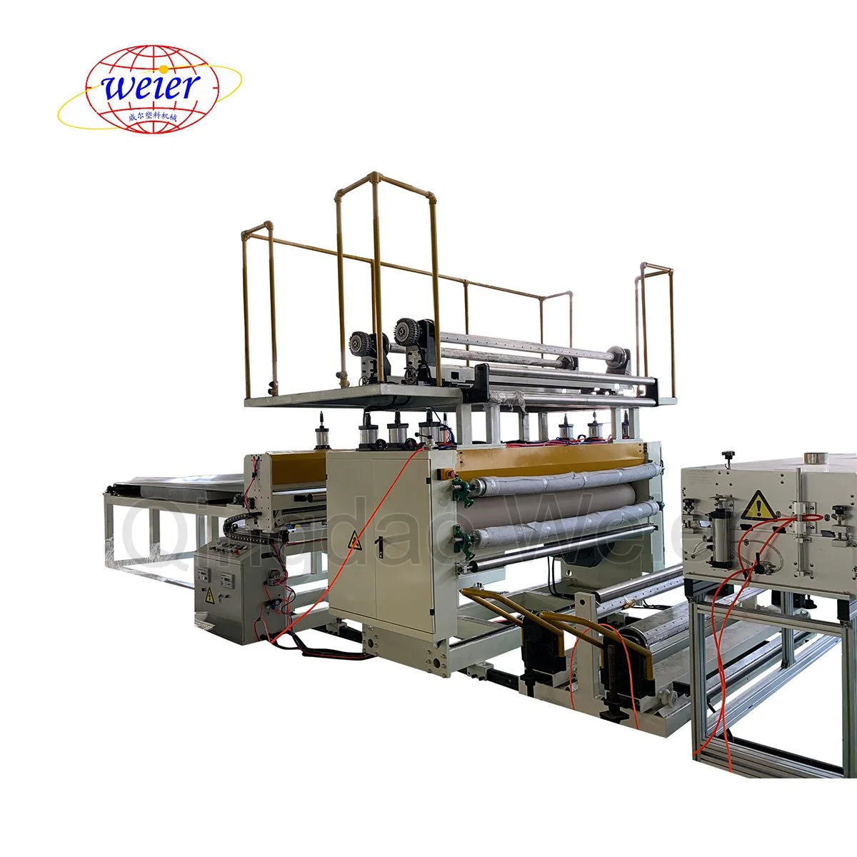 Plastic PC Hollow Cross Section Plate Grid Board Transparent Sun Sheet Extrusion Production Line