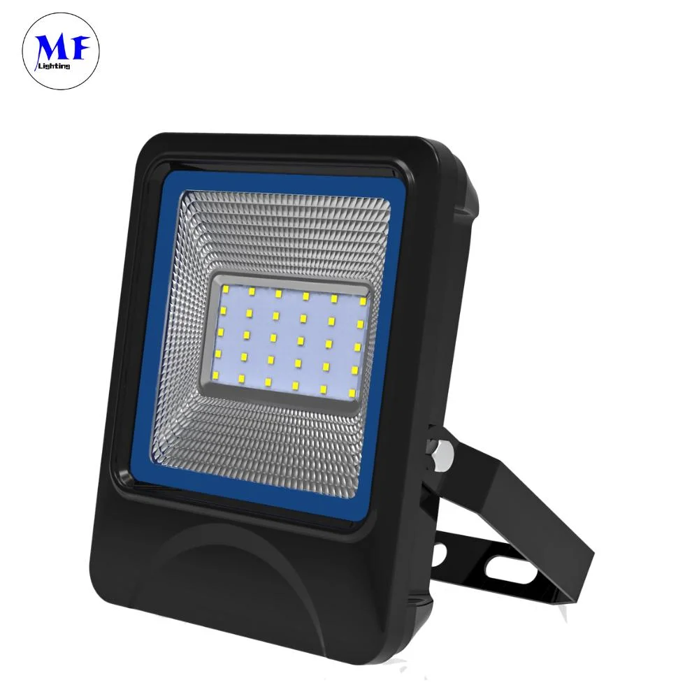 Prix de gros Garage en plein air de changement de couleur rouge vert bleu étanche 130 lm/W 10W 20W 30W 50W 100W Projecteur LED RGB