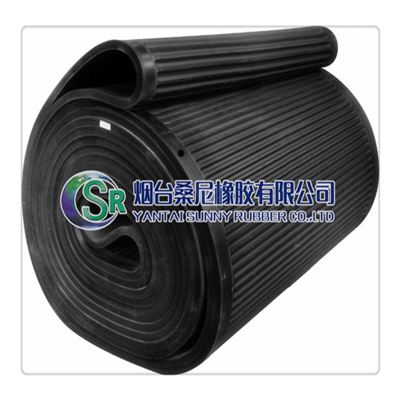 Vacuum Filter Rubber Conveyor Belt with Side Wall Wavy Edge of Drain Hole and Drain Tank