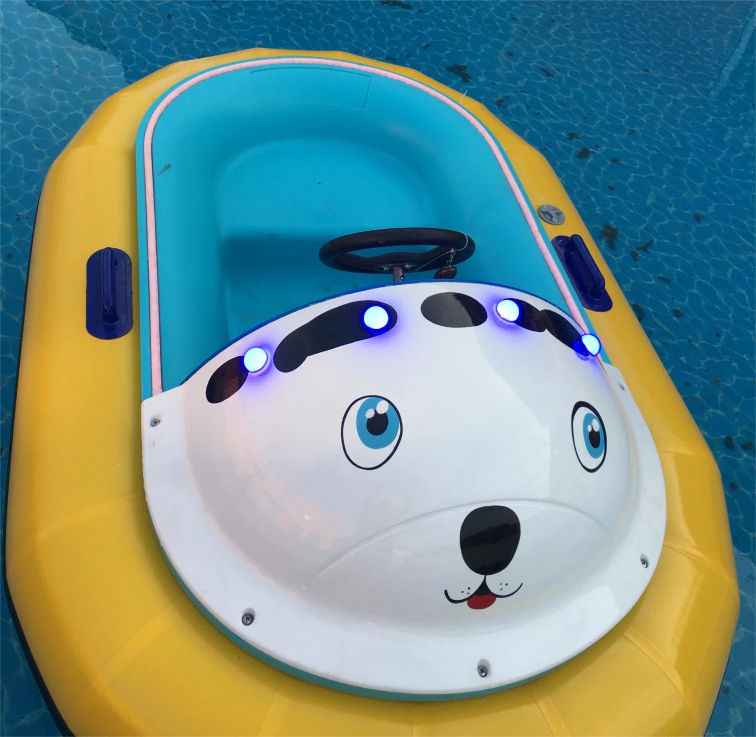 Motorized Children's Inflatable Water Bumper Boat Product for Amusement Park