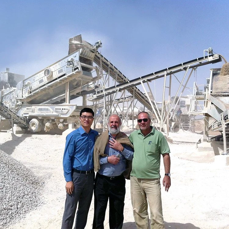 Machine mobile de concassage de pierre à mâchoire/impact/cone pour le minerai de fer, l'or, le roc, l'exploitation minière et la centrale de concassage