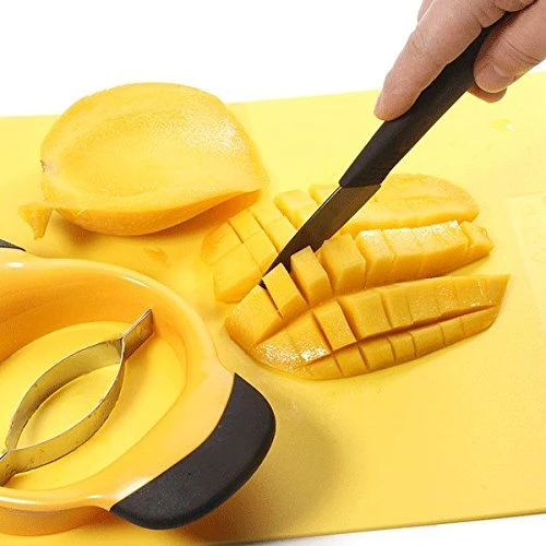 Kitchenware 3-in-1 Mango Slicer, Peeler and Pit Remover Tool