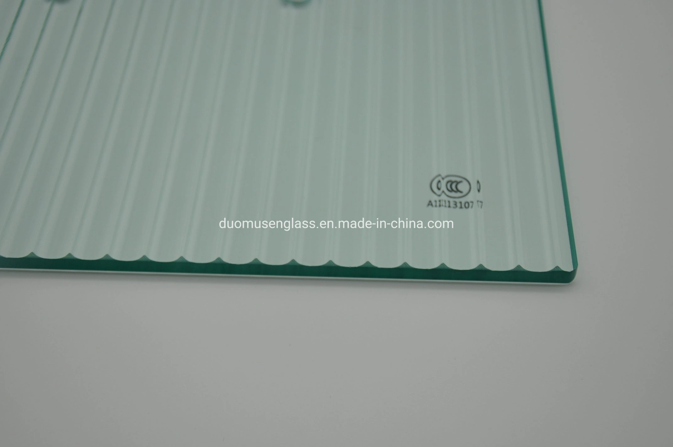 Factory Direct Sale 10mm Thickness Processing SGCC / Udem / En / 3c Certification Shower Door Patterned Tempered Glass