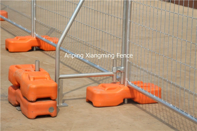 A Austrália Galvanized construção soldada painéis da cerca metálica Temporária Banheira de venda com base em plástico