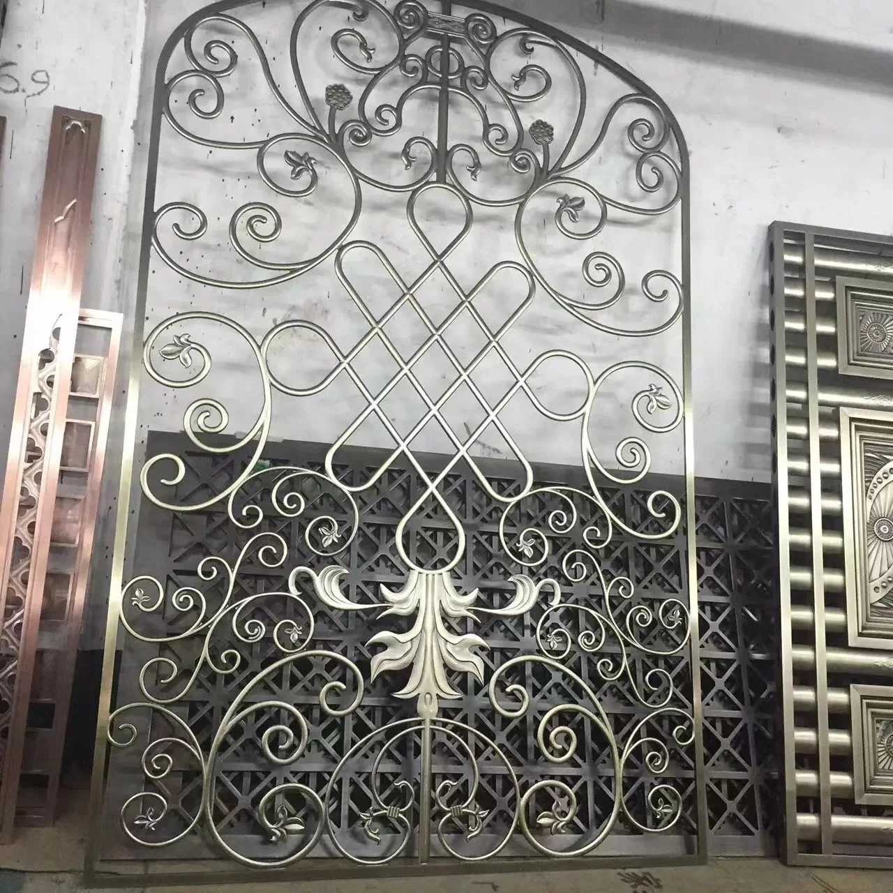 Pantalla de protección de la ventana decorativos de metal de Villa