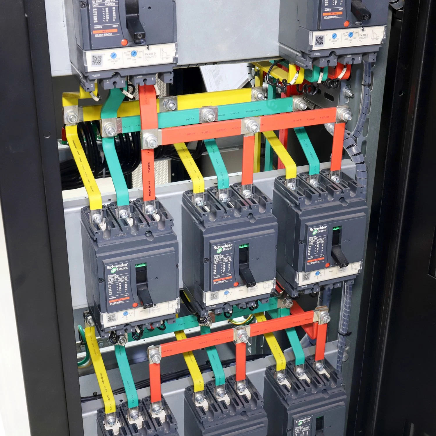 Low Voltage Electrical Panel Board Power Distribution for Data Center