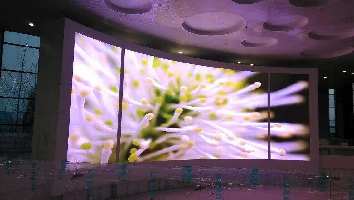 P6.67 Easy-Maintance, Space Effective Flexible LED Display for Special Shape and Advertising