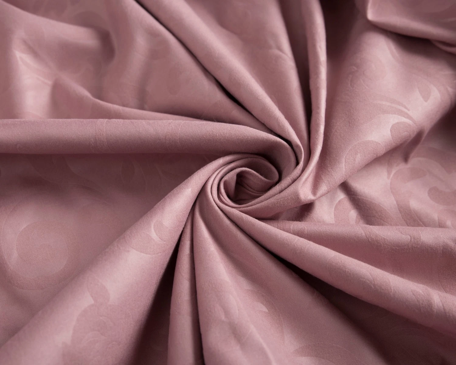 Hot Seelling Customize Embossed Dyed 100% Polyester Bed Fabric for Bed Sheet