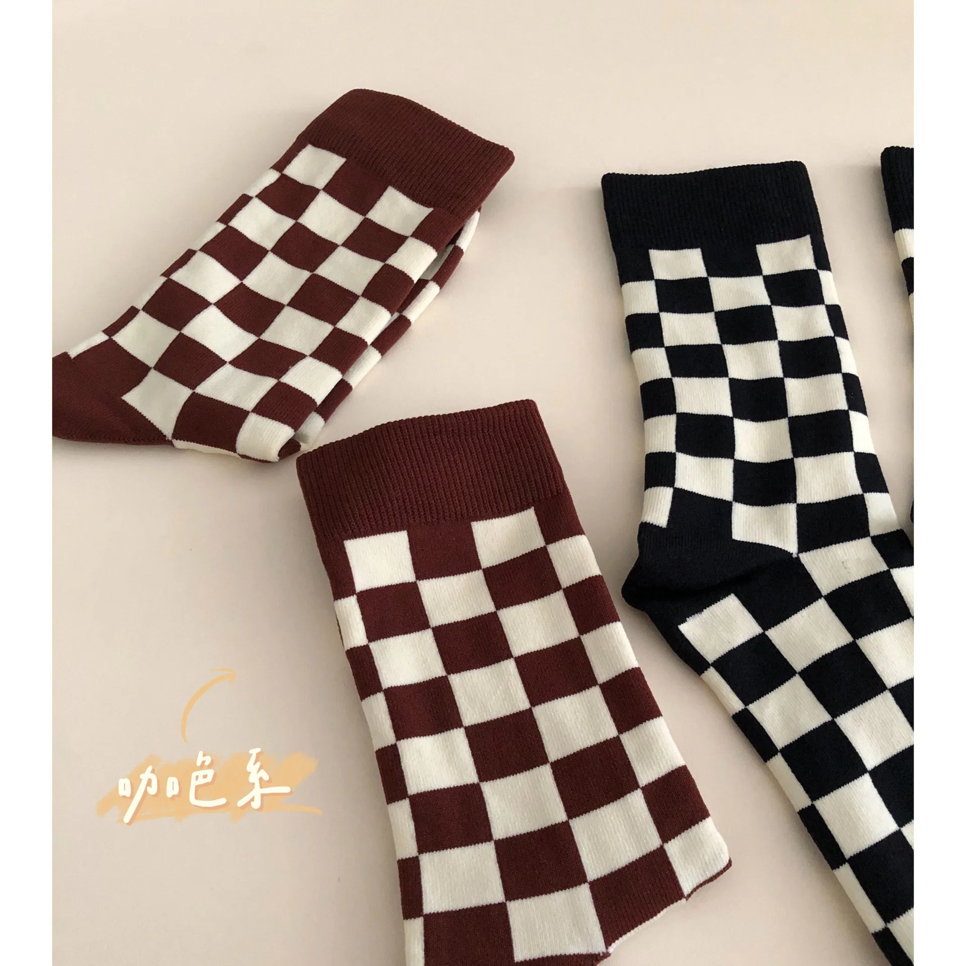 Spring and Autumn MID-Thigh Net Red Checkerboard Pile Small Red Book Shake Paragraph Tide Socks