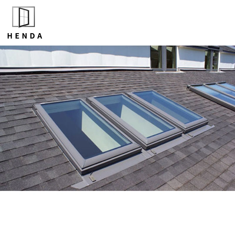 New Modern Rain Proof Polycarbonate Skylight Roofing Roof Skylight Tempered Glass Bi Folding Sliding Swning Window Skylight