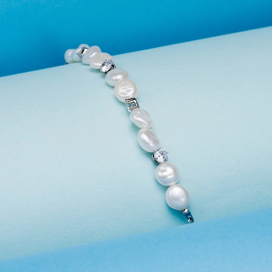 Natural Wind Irregular Freshwater Pearl Bracelet (female)