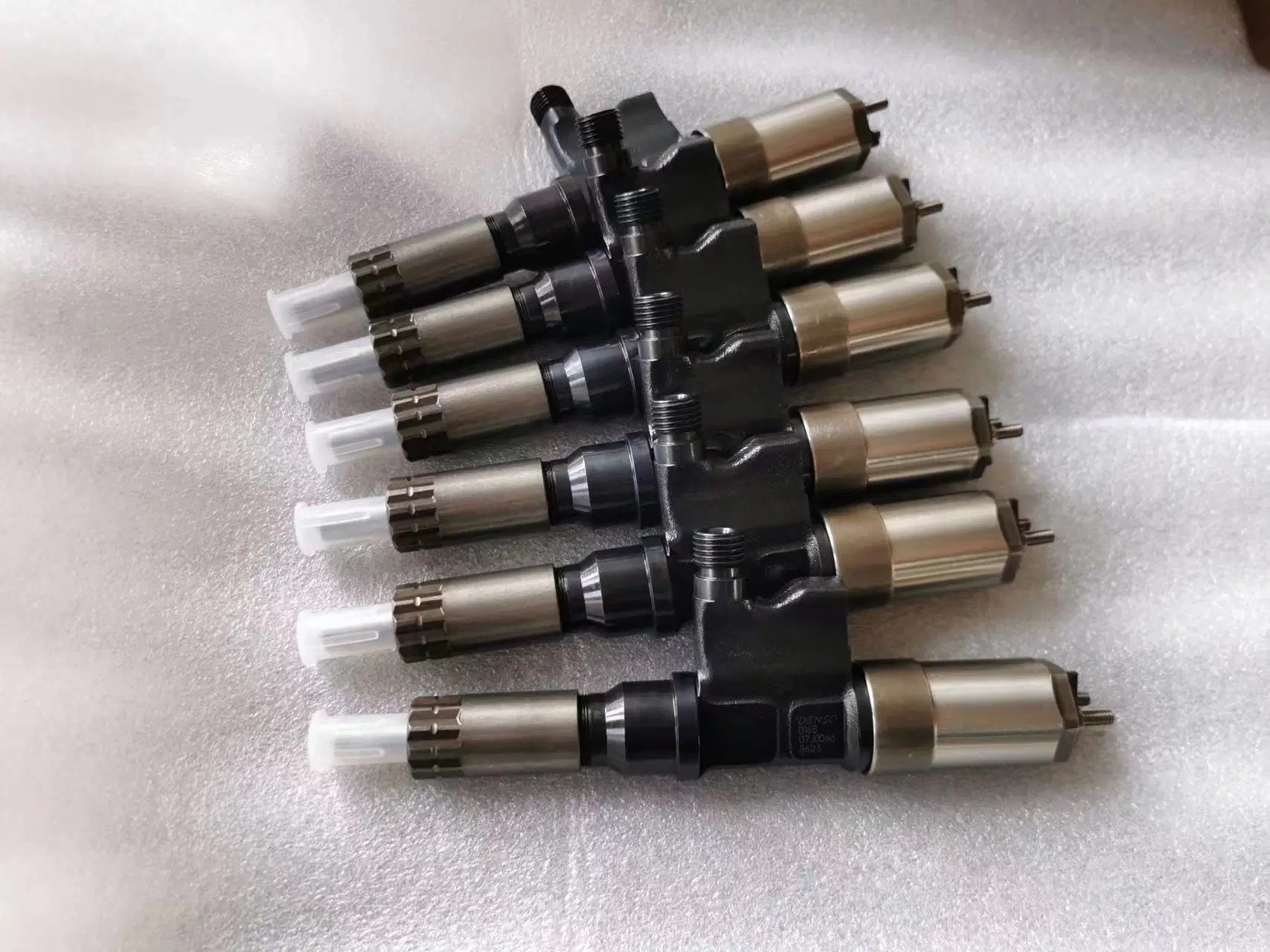 Injector/Engine Parts/Original Factory Diesel Engine /Spareparts/ Fuel System Pump