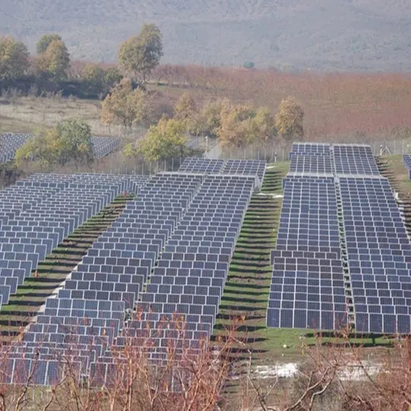 Un solo eje galvanizado con varillas de empuje Multi Solar el sistema de seguimiento de los soportes de montaje