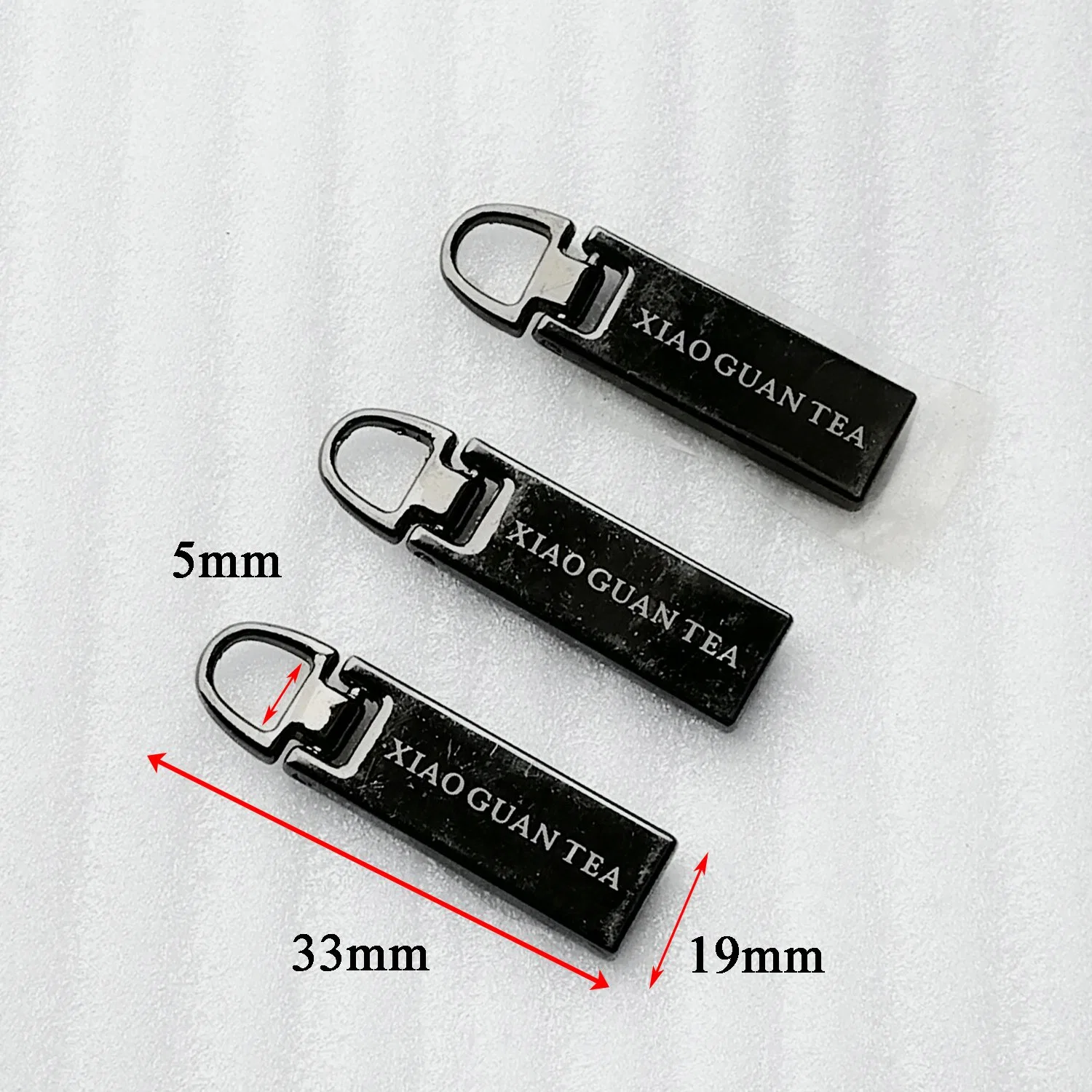 Metal Zipper Lablel Tag, Engraved Logo Metal Zipper Custom for Clothing Garment Accessories