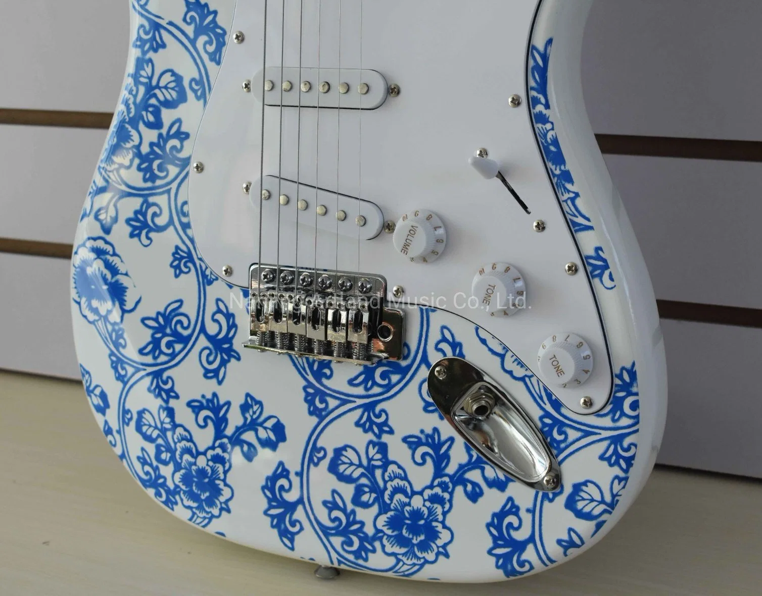 Electric Guitar (EG003) Blue Flower