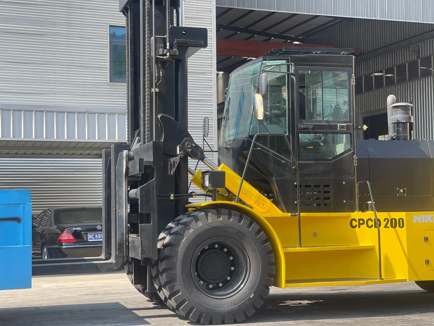 16 Ton Diesel Forklift with Ce

16 tonnes de chariot élévateur diesel avec Ce