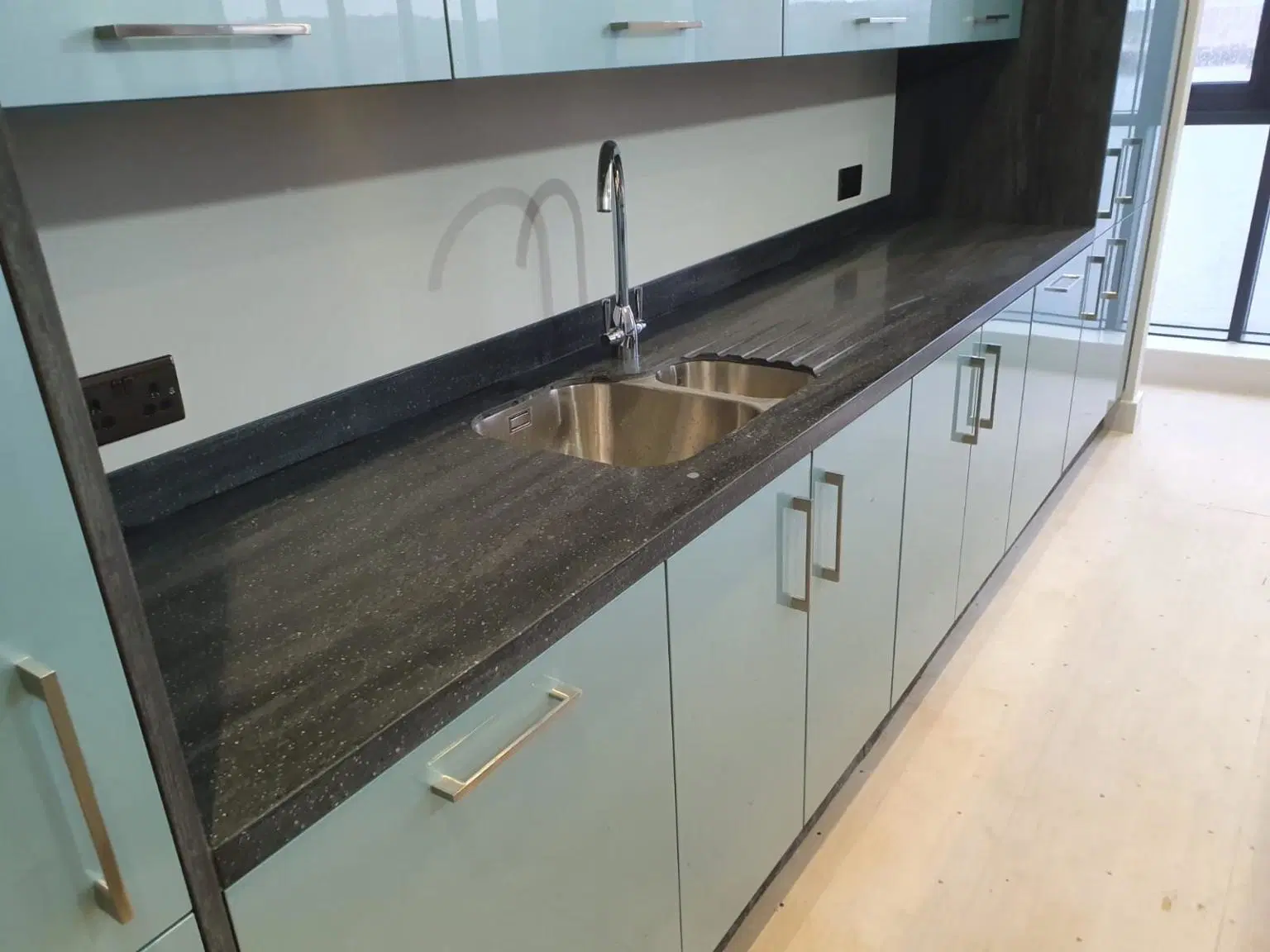 Relang Best Selling Artificial Stone Dark Color Acrylic Solid Surface for Kitchen Island and Countertop