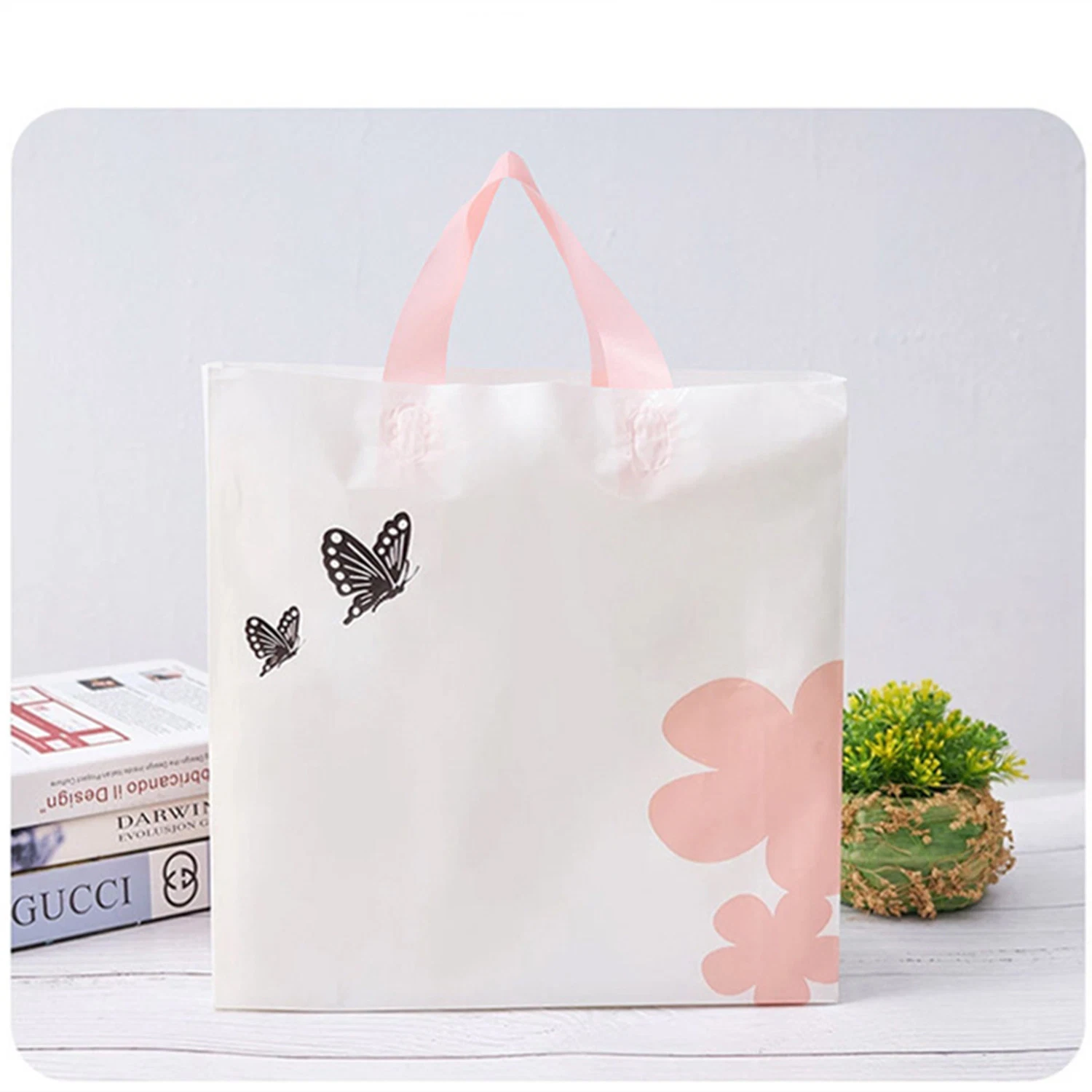 Customized Logo Design Luxury Paper Bag Gift Packaging Bag Shopping Paper Bag with Ribbon Handle