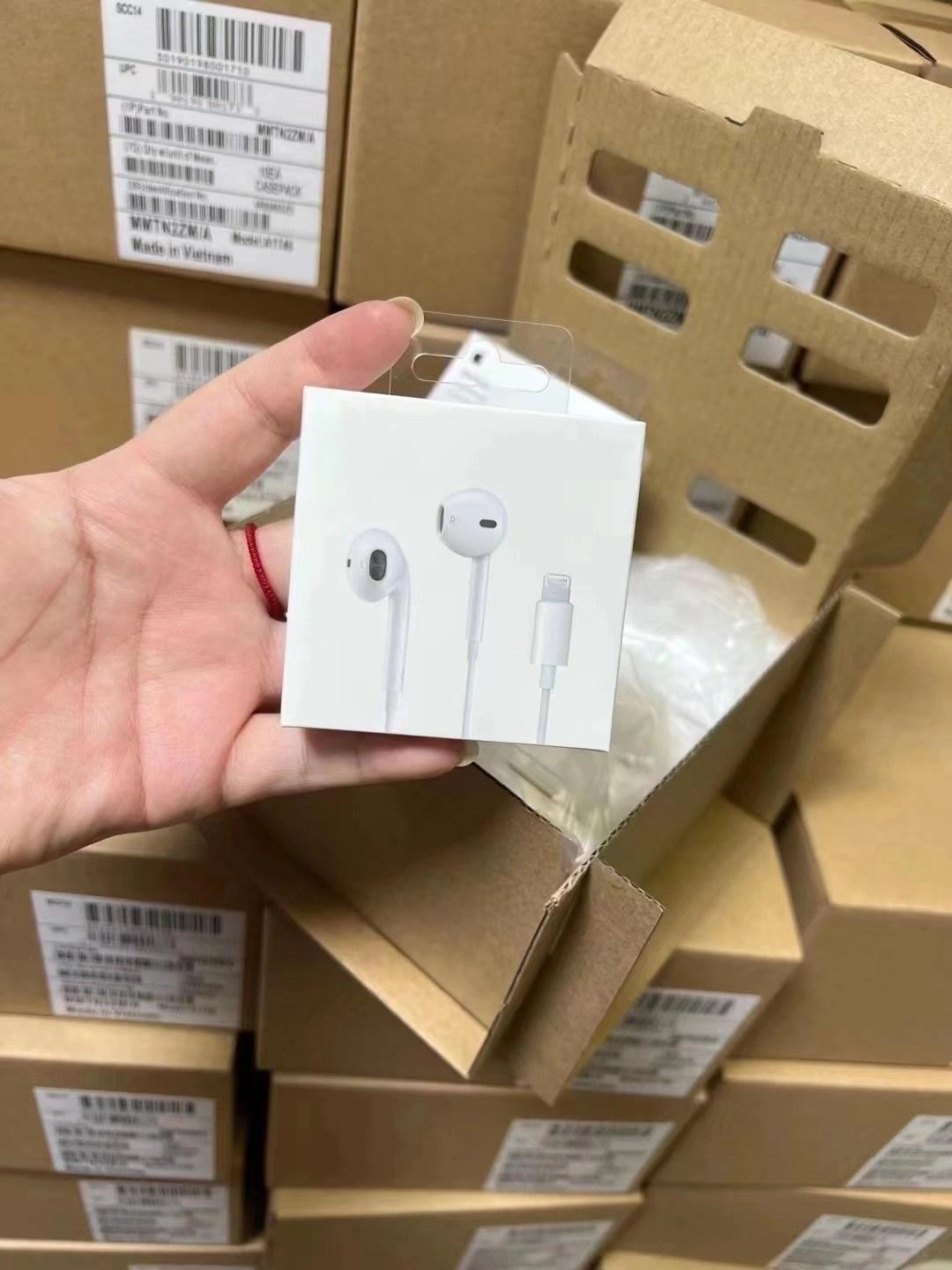Customized Lightning Connector Earphones Wired High Quality Mobile Phone Earpods in-Ear Headphones