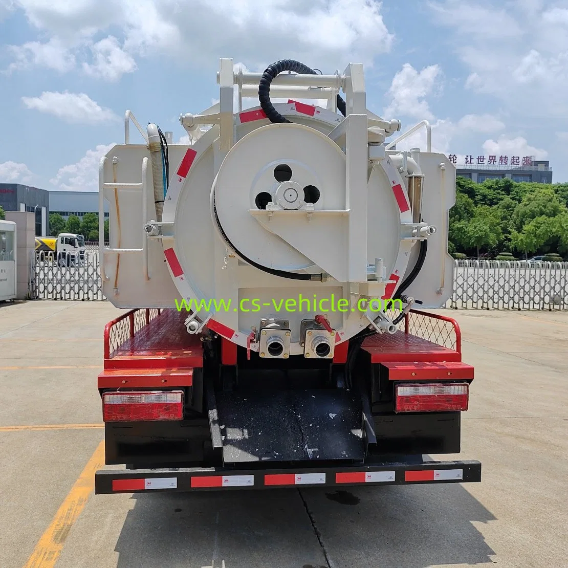 Low Price JAC 6 Wheel 5000liters High Pressure Cleaning Sewage Suction Vacuum Truck for Sale