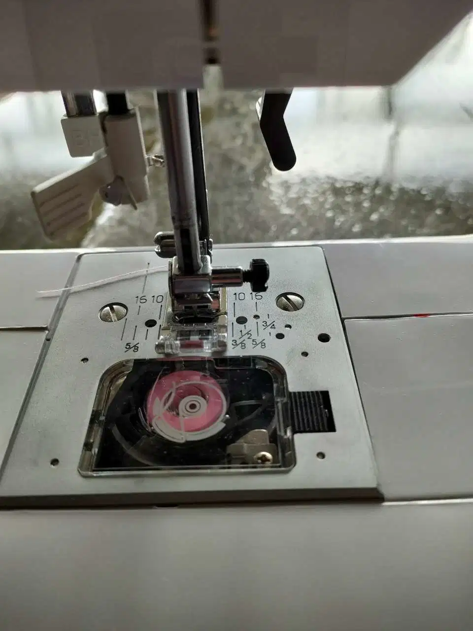 Zy2601 200 Patterns Function Household Sewing Machine