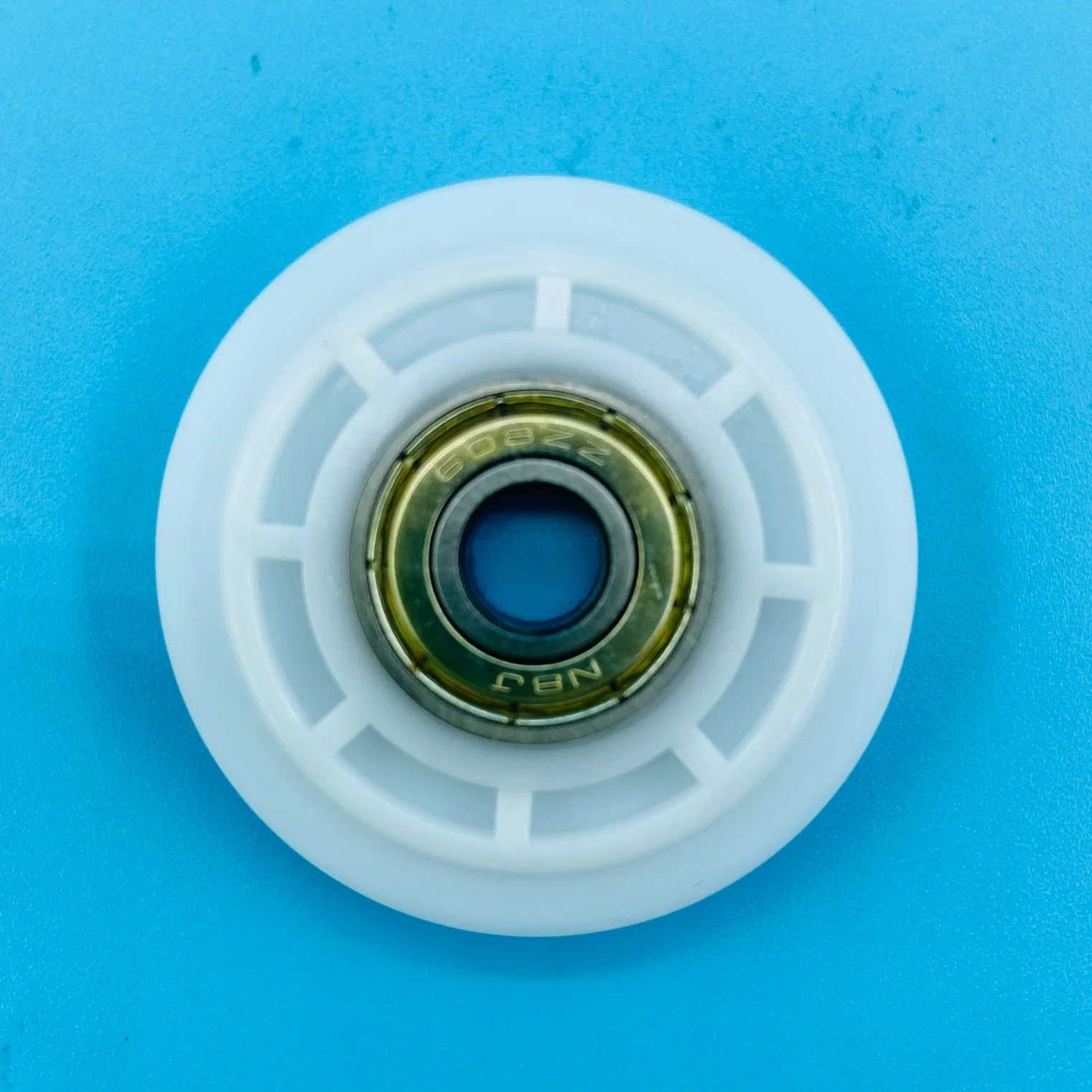 Factory Direct Sales and Easy to Load Size 8*45*7mm 608zz Type Plastic Bearing Pulley