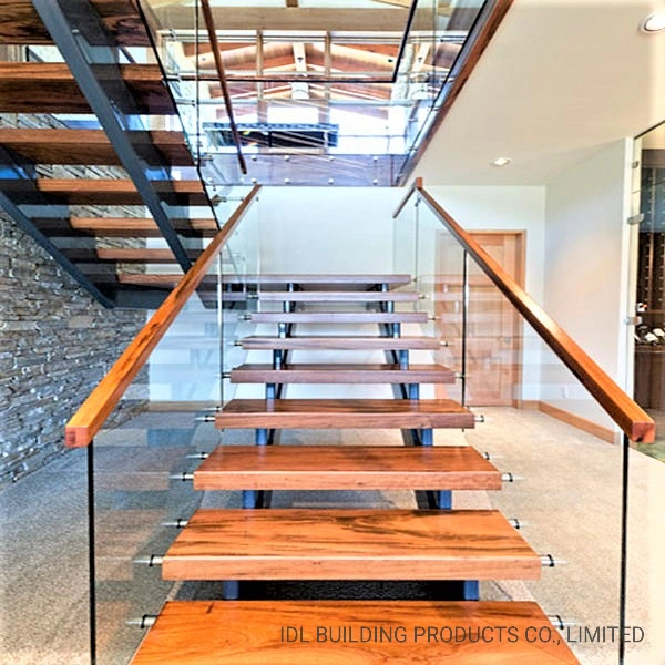 2021 U Shaped Carbon Steel Zig Zag Stringers Straight Staircase with Oak Wood Steps Steel Railing Wood Floating Stairs