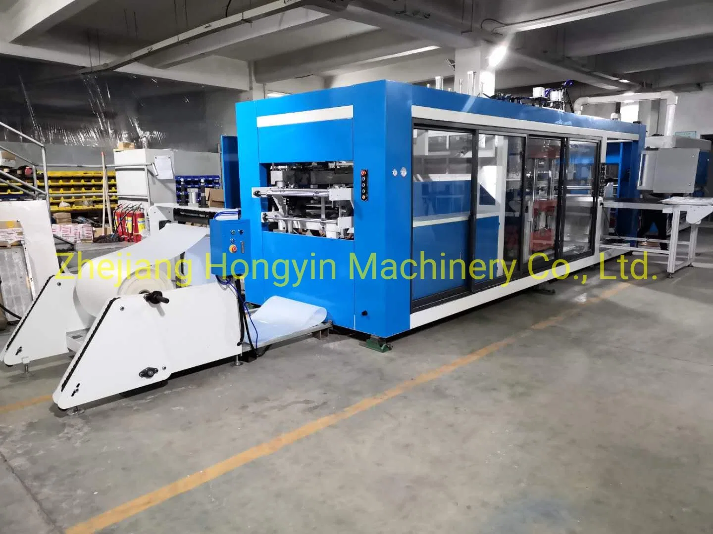 Automatic Machines for Plastic Containers Multi-Station PP/PVC/PS/Pet Plastic Vacuum Molding Machine