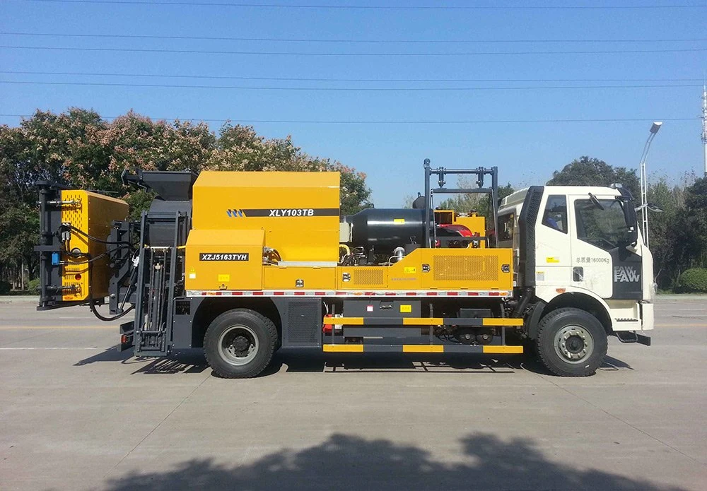 Road Repair Machine Xly103tb Asphalt Road Pavement Maintenance Truck