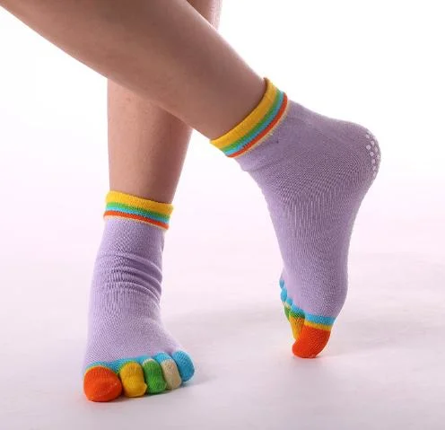 Mehrfarbige, Rutschfeste Pilates-Yoga-Socken Mit Fünf Zehenbereich