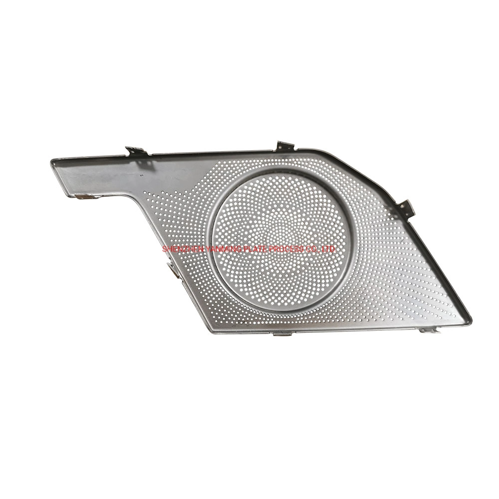 Grille de haut-parleur en acier inoxydable 304 gravée pour haut-parleur automobile.