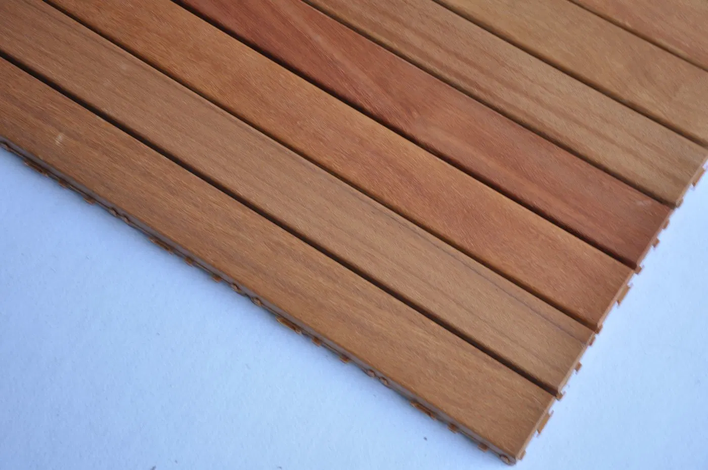 Neue Neuartige Wasserdichte Schwimmbad Holz Bodenbelag Cumaru Outdoor Board Verbunddecking